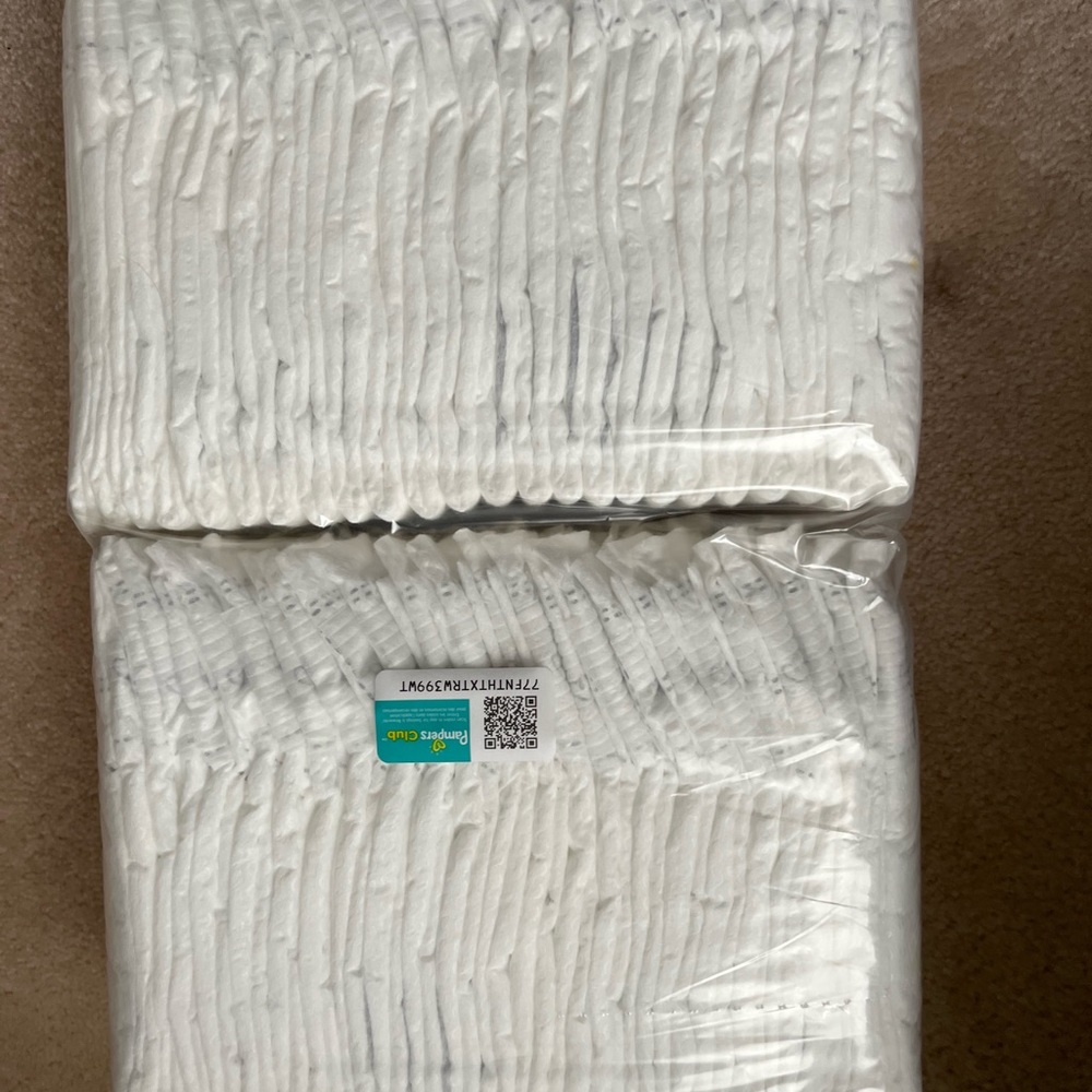 Size one pampers diapers